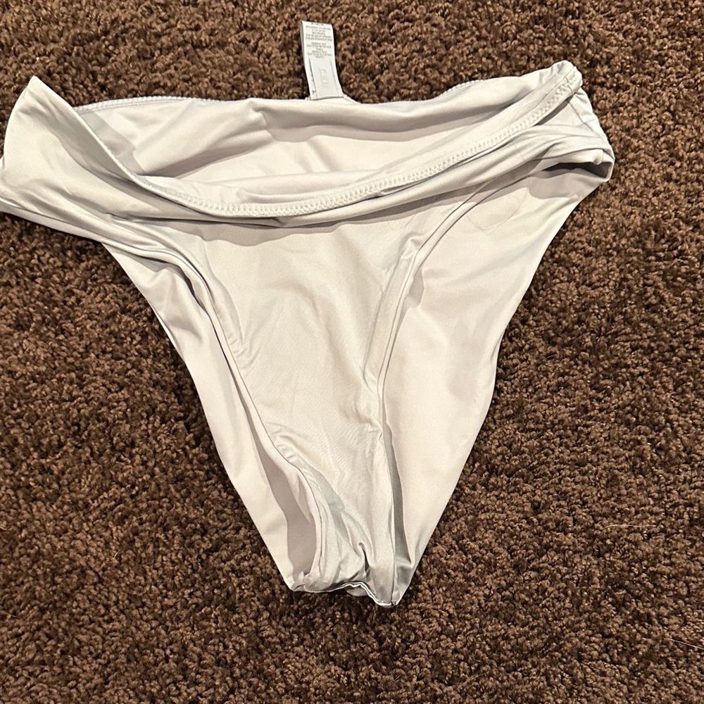SKIMS light gray bikini bottom